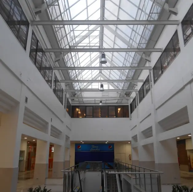 Cobertura em policarbonato